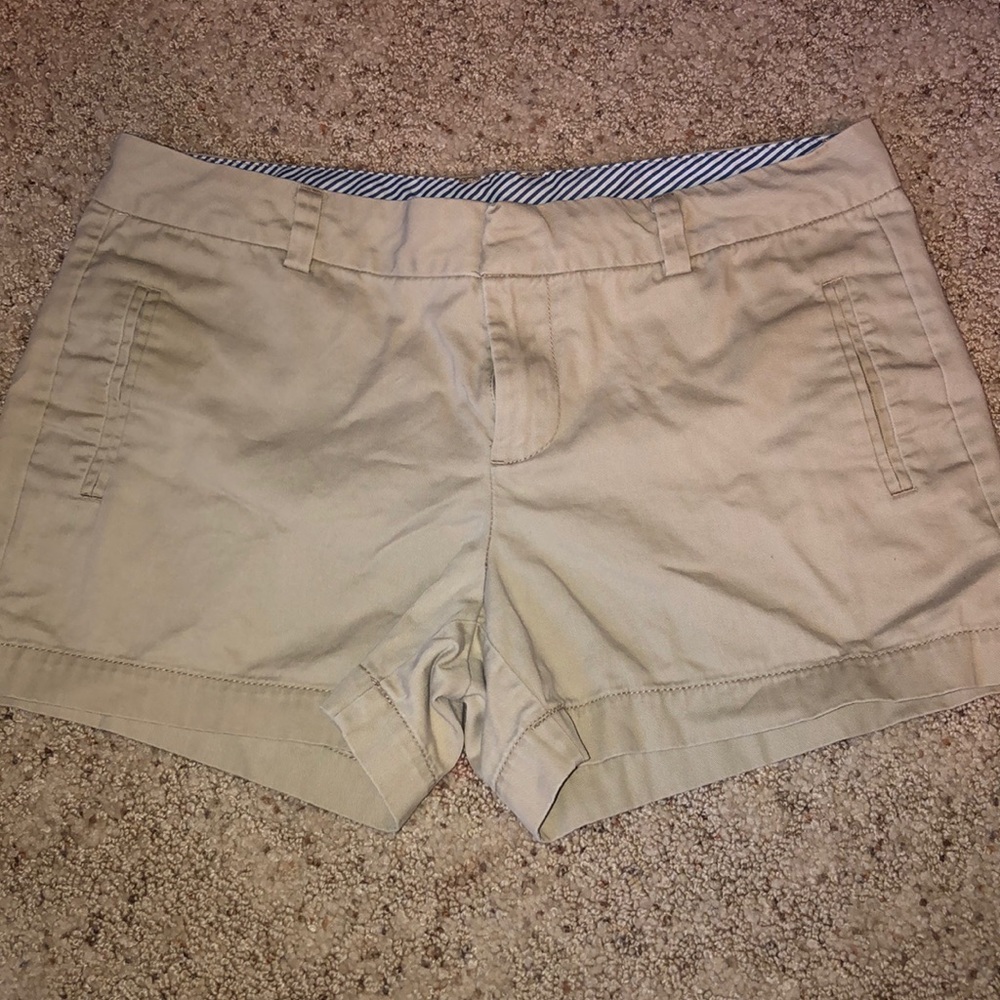 khaki shorts